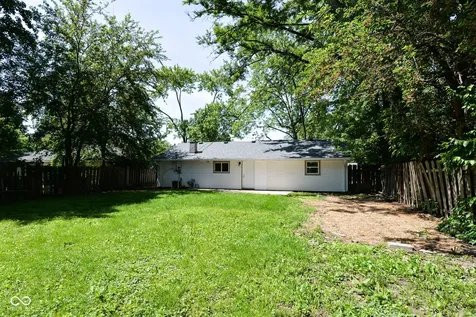 9226 Rochelle Drive Indianapolis IN 46235