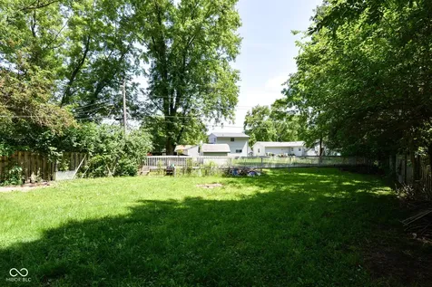 9226 Rochelle Drive Indianapolis IN 46235