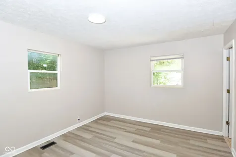 9226 Rochelle Drive Indianapolis IN 46235