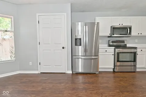 10684 Hoosier Court Indianapolis IN 46234