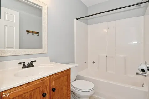 10684 Hoosier Court Indianapolis IN 46234
