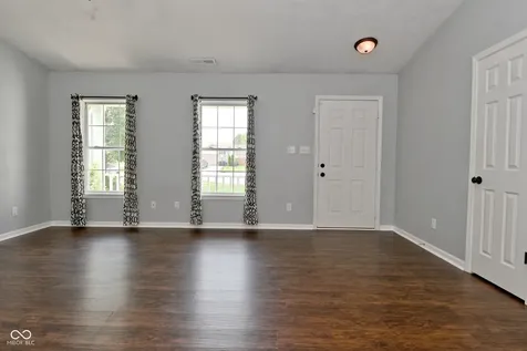 10684 Hoosier Court Indianapolis IN 46234