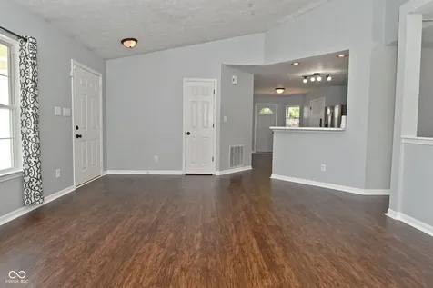 10684 Hoosier Court Indianapolis IN 46234