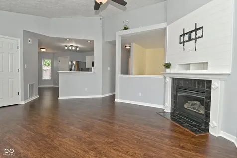 10684 Hoosier Court Indianapolis IN 46234