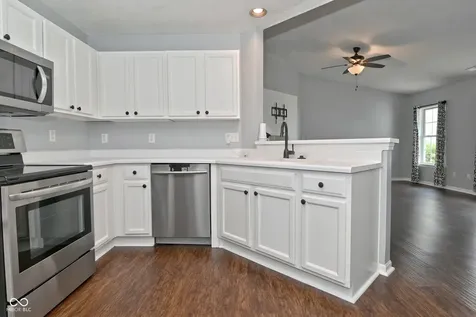 10684 Hoosier Court Indianapolis IN 46234