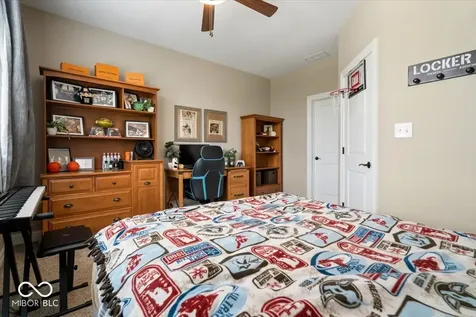 528 Dickson Lane Carmel IN 46032