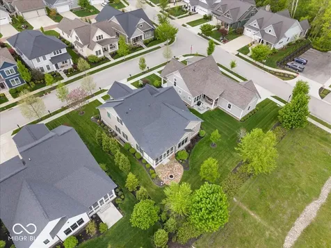 528 Dickson Lane Carmel IN 46032