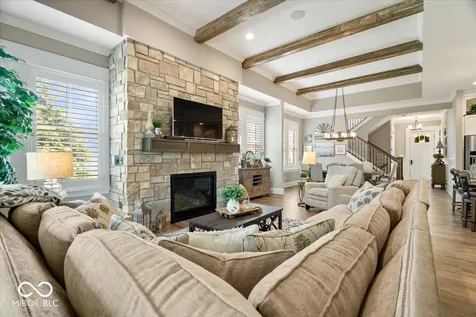 528 Dickson Lane Carmel IN 46032