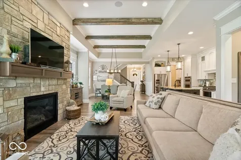 528 Dickson Lane Carmel IN 46032