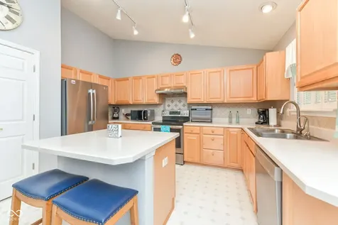 10463 Becker Court Fishers IN 46038