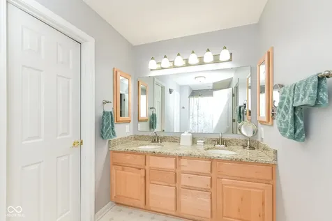 10463 Becker Court Fishers IN 46038