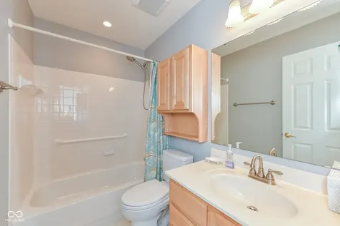 10463 Becker Court Fishers IN 46038