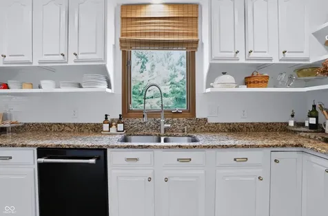 11377 Brentwood Avenue Zionsville IN 46077