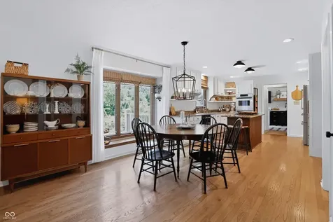 11377 Brentwood Avenue Zionsville IN 46077