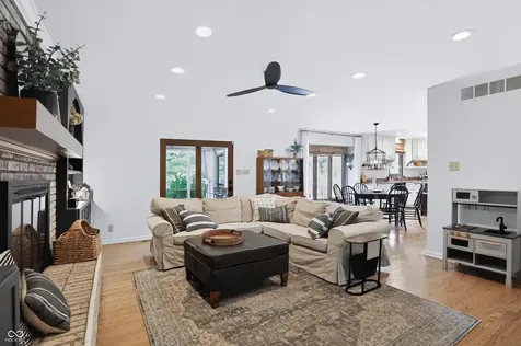 11377 Brentwood Avenue Zionsville IN 46077
