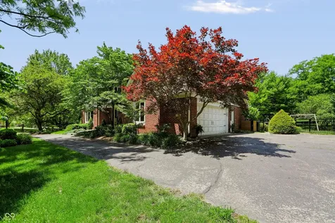 11377 Brentwood Avenue Zionsville IN 46077