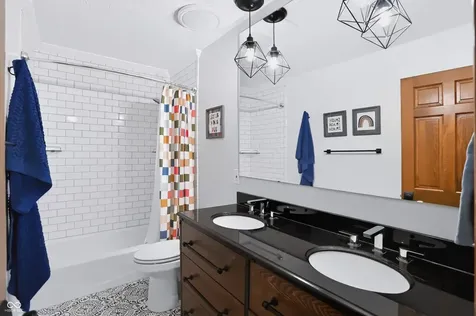 11377 Brentwood Avenue Zionsville IN 46077