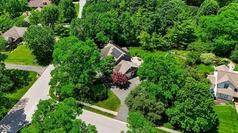 11377 Brentwood Avenue Zionsville IN 46077