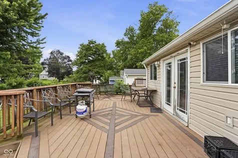 181 Royal Road Beech Grove IN 46107