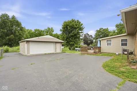 181 Royal Road Beech Grove IN 46107