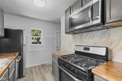 734 N Arnolda Avenue Indianapolis IN 46222