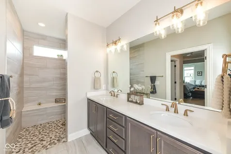 2439 Collins Drive Westfield IN 46074