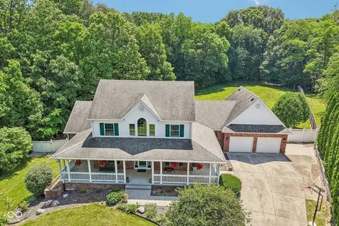 1061 W Cedar Lane Crawfordsville IN 47933