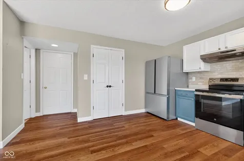 2295 Lakecrest Drive Columbus IN 47201