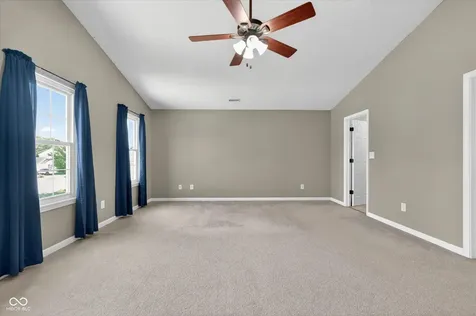 2295 Lakecrest Drive Columbus IN 47201