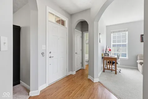 10929 Glazer Way Fishers IN 46038