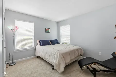 10929 Glazer Way Fishers IN 46038