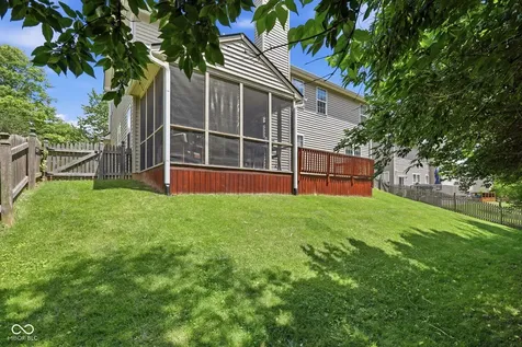 10929 Glazer Way Fishers IN 46038