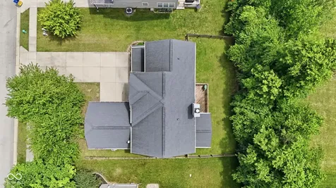 10929 Glazer Way Fishers IN 46038