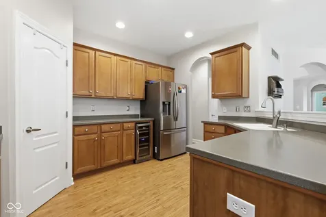 10929 Glazer Way Fishers IN 46038