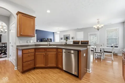 10929 Glazer Way Fishers IN 46038