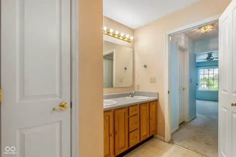 4620 Driftwood Lane Greenwood IN 46143