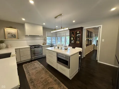 6976 Washington Boulevard Indianapolis IN 46220