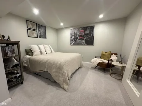 6976 Washington Boulevard Indianapolis IN 46220