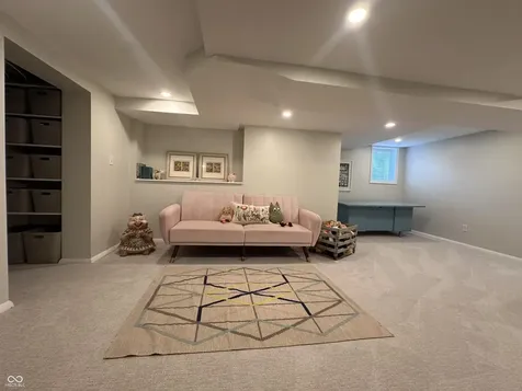 6976 Washington Boulevard Indianapolis IN 46220