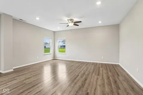 527 Buckthorn Sheridan IN 46069