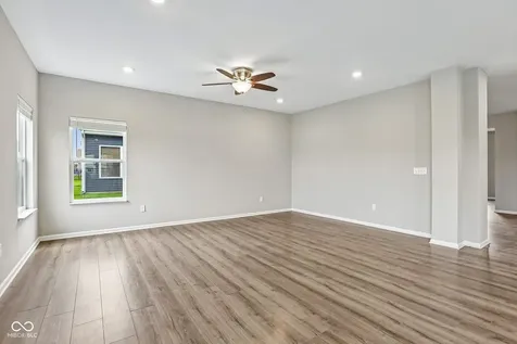 527 Buckthorn Sheridan IN 46069