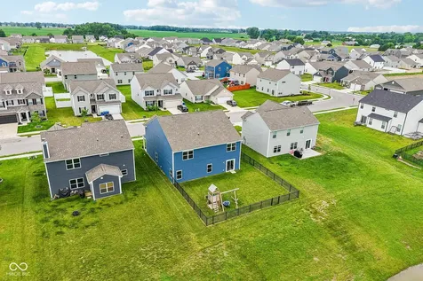 527 Buckthorn Sheridan IN 46069