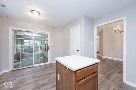 5543 Alcott Lane Indianapolis IN 46221