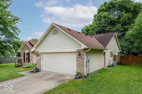 5543 Alcott Lane Indianapolis IN 46221