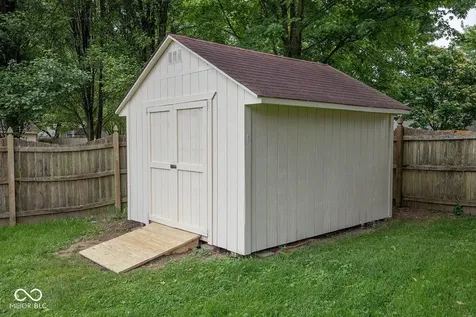 5543 Alcott Lane Indianapolis IN 46221