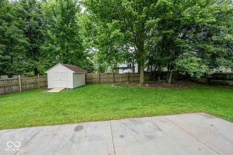 5543 Alcott Lane Indianapolis IN 46221