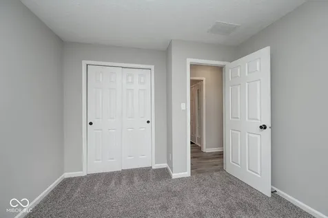 5543 Alcott Lane Indianapolis IN 46221