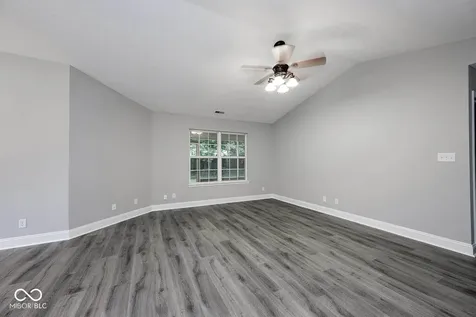 5543 Alcott Lane Indianapolis IN 46221