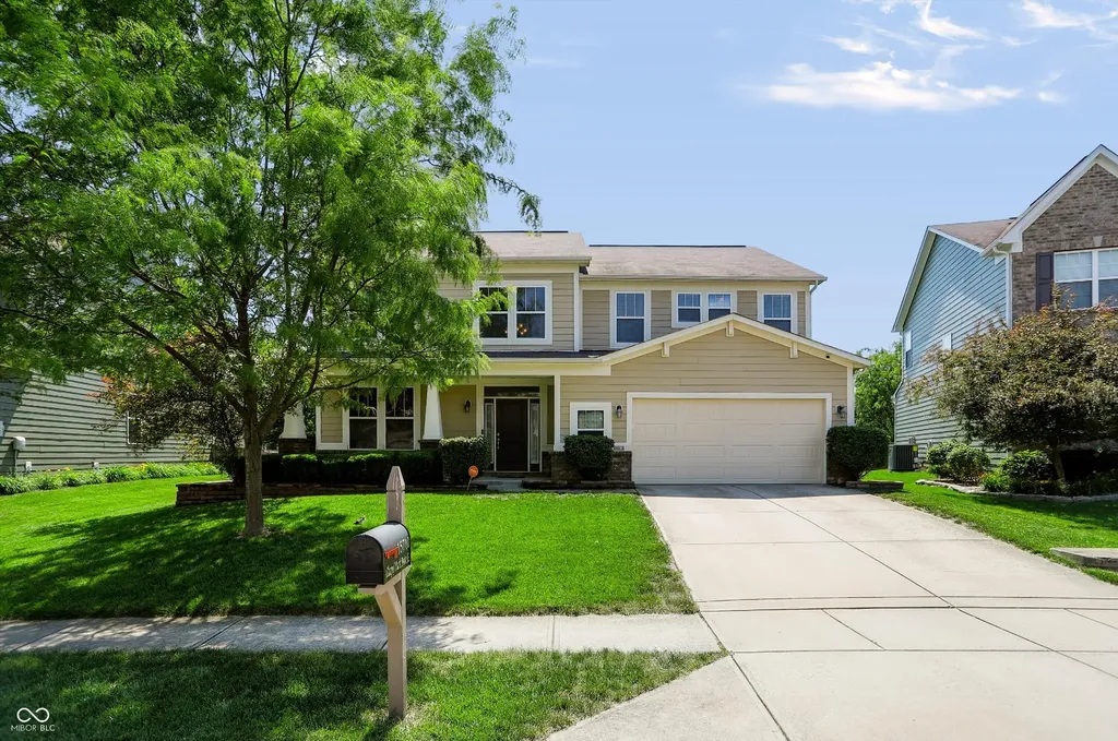 15710 Chapel Park Drive E Noblesville IN 46060