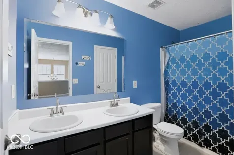 15710 Chapel Park Drive E Noblesville IN 46060
